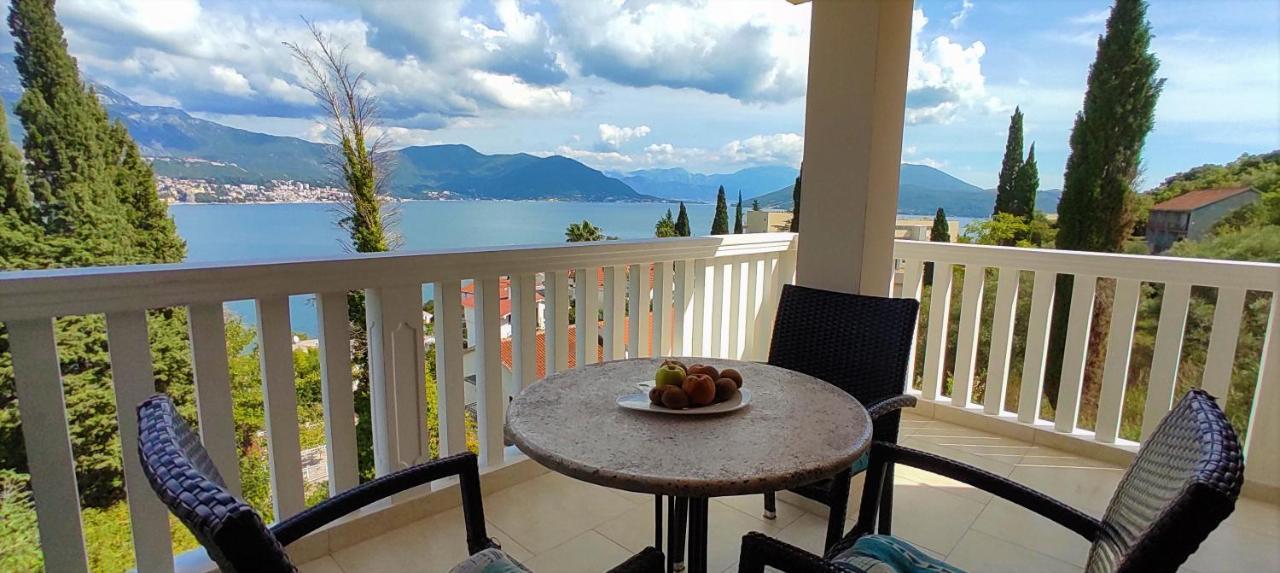 Villa Boka Sunrise Apartments Herceg Novi Exterior photo